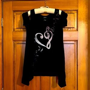 Torrid size 0 black musical T shirt